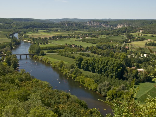 a voir a faire proche camping domme