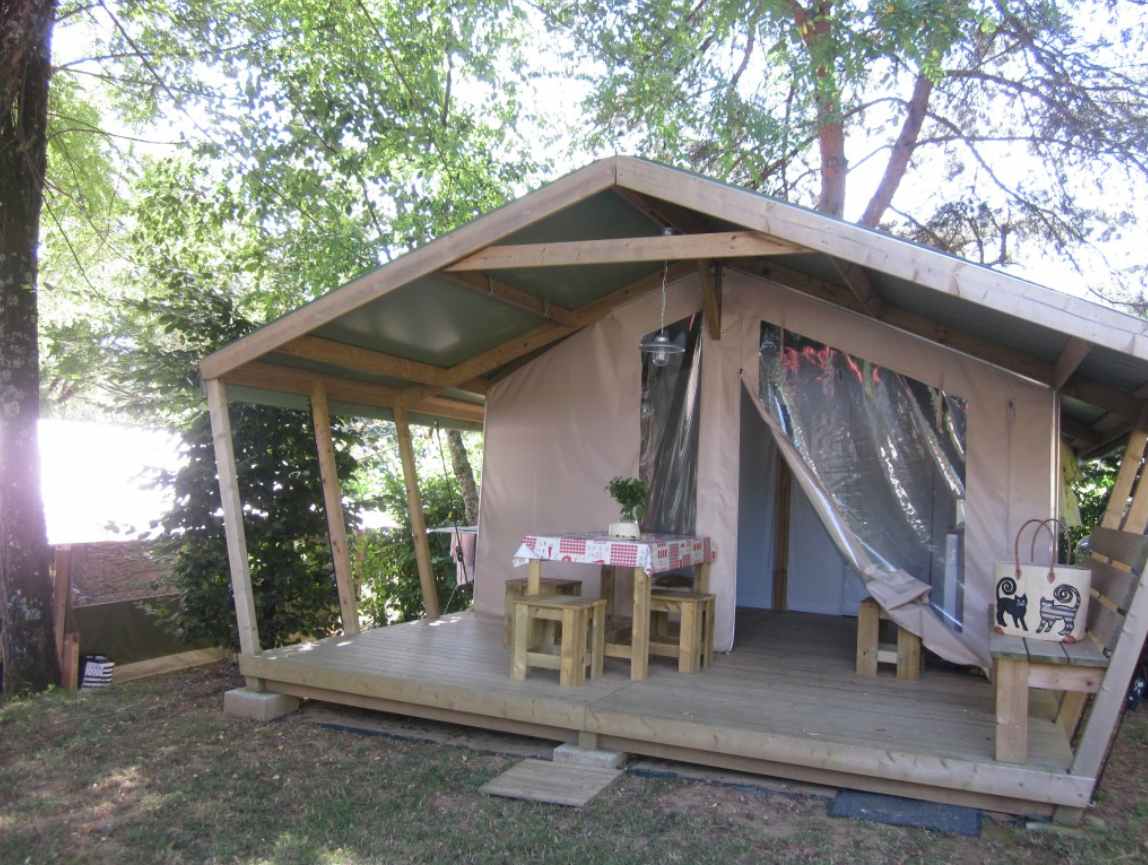 séjour en lodge en Dordogne
