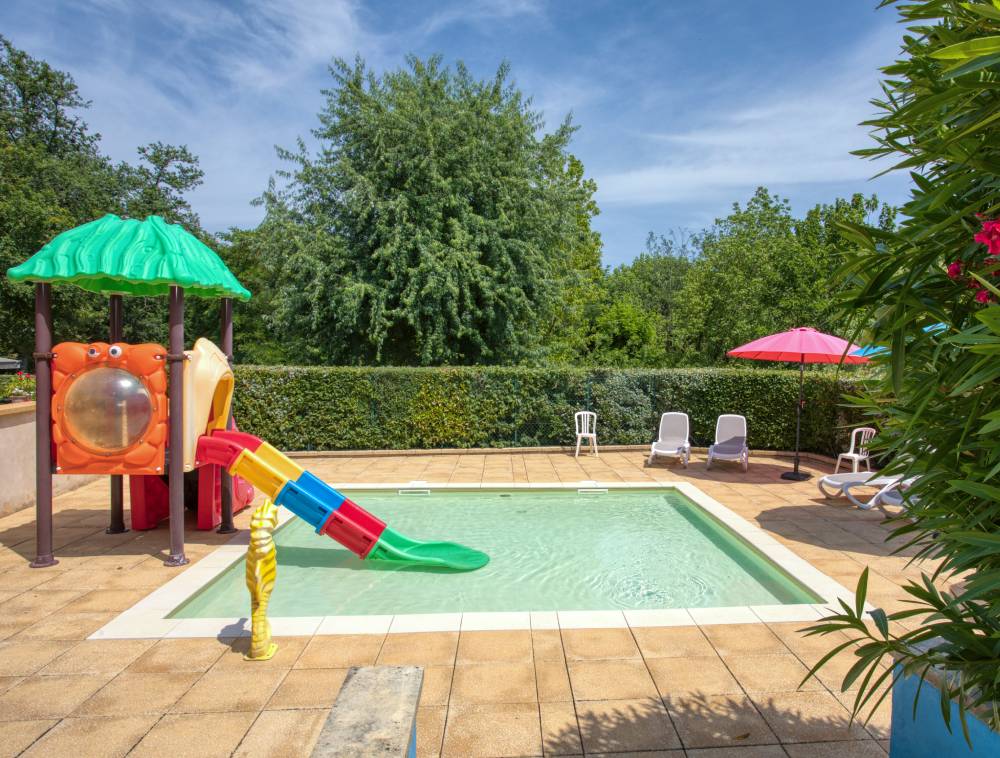 jeux aquatiques enfants piscine dordogne