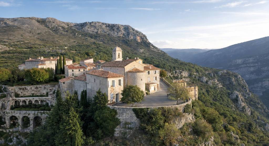 a voir a faire proche camping gourdon